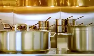 Как эффективно почистить пригоревшую кастрюлю из нержавеющей стали