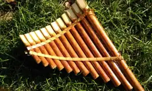 Как устроена флейта Пана, как она звучит и чьим народным инструментом является. Как нарисовать флейту.