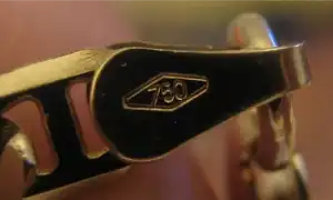 Битва титанов – золото против платины. Что лучше платина или золото.