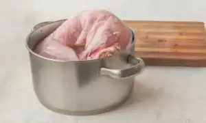 Сколько по времени нужно вымачивать кролика для приготовления?