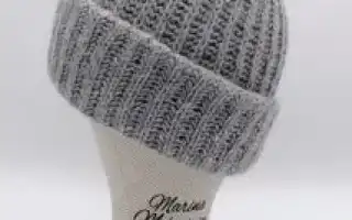 Простая шапка с отворотом, связанная английской резинкой круговыми спицами. Шапка английской резинкой.