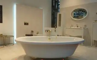 Уборка ванной комнаты и туалета за 20 минут до блеска. Ванны раковины унитазы чистят.