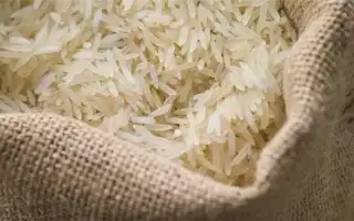 Как правильно хранить рис в домашних условиях и сколько он может храниться. Срок годности риса.