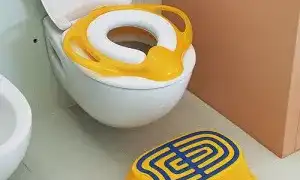 Рекомендации к выбору детского сиденья на унитаз, и виды накладок. Накладка на унитаз детская.