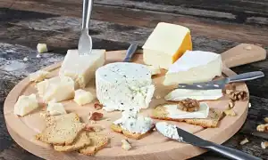 Доски для резки сыра: виды и нюансы выбора