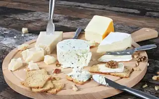 Доски для резки сыра: виды и нюансы выбора