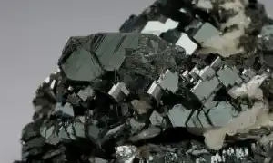 Гематит (Кровавик) – целительный камень. Гематит камень свойства.