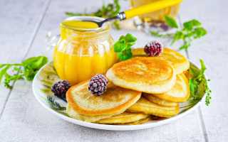 Как приготовить пышные оладьи на воде без дрожжей? 4 рецепта бездрожжевых оладушек для всей семьи