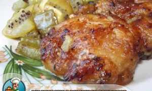 Подробный рецепт как приготовить жареную курицу кусочками с киви на сковороде дома