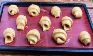 Вы спрашивали: Можно ли замораживать сырые дрожжевые пирожки на длительный срок?