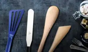 Кухонные лопатки: виды и критерии выбора. Лопатка для сковороды.