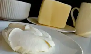 Можно ли замораживать сливки в морозилке