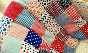 Как сшить лоскутное одеяло: выбор материалов и этапы работы. Лоскутное одеяло своими руками.