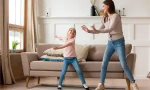 Как научиться танцевать дома с нуля