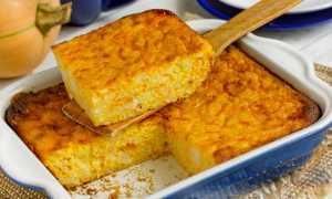 Вкусную запеканку из тыквы можно приготовить с фаршем, а можно с бананом или яблоком для всей семьи!