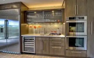 Какая максимальная высота кухонных шкафов. На какой высоте вешать кухонные шкафы.