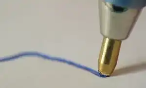 Чем оттереть ручку с кожзама: 14 простых способов удалить чернила (видео)