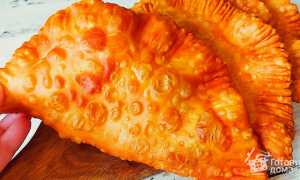 Как пожарить божественно вкусные чебуреки на сковороде: тонкости приготовления и секреты