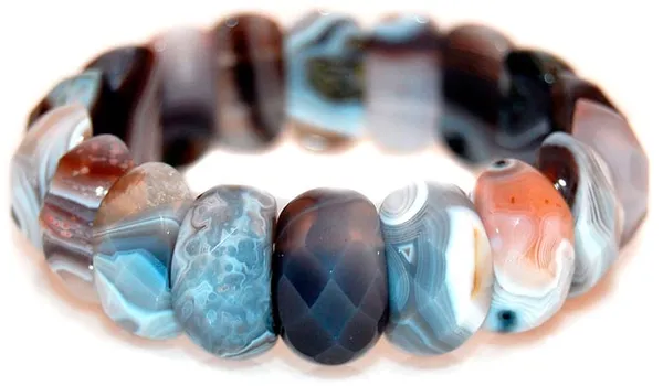 Украшение из агата