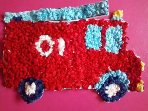 Аппликации в виде машины. Цветные машинки для детей. 21