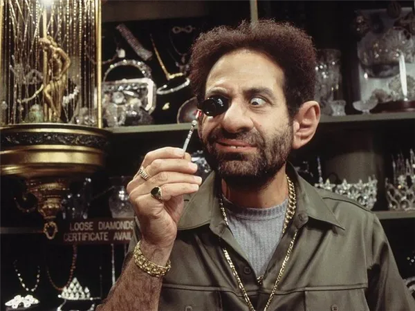 От чего зависит свойство золота магнититься или нет. Магнитится ли золото. 5