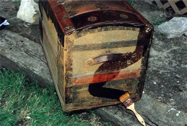 покраска сундука