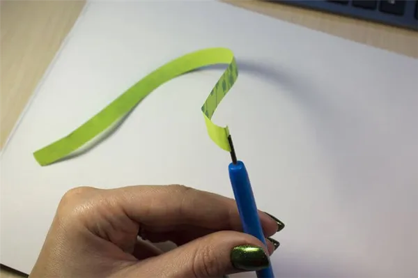 Что такое квиллинг и как делать поделки. Что такое квиллинг. 5