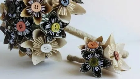 Делаем букеты из подручных материалов своими руками