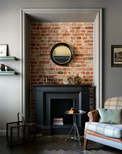 Как оформить интерьер гостиной с камином: советы + 70 примеров с фото