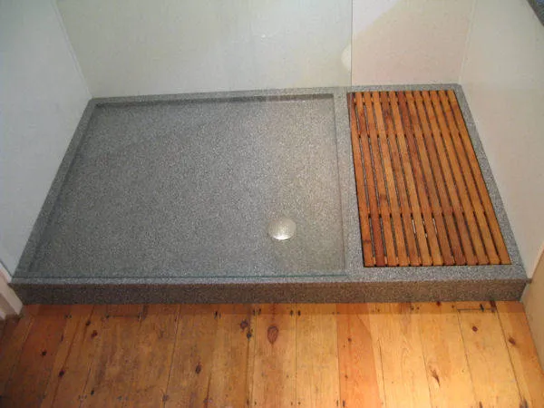 пластиковая душевая кабина для дачи