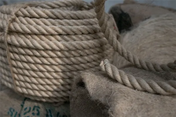 Какой шпагат лучше — джутовый, льняной или полипропиленовый