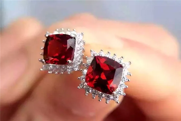 Гранат: свойства, виды и применение гранат камень свойства. Гранат камень свойства. 2