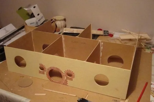 Домик из коробки