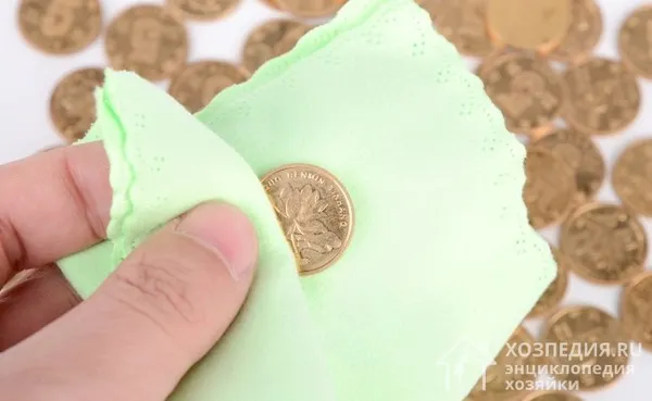 Как очистить монеты в домашних условиях. Как очистить медную монету. 2