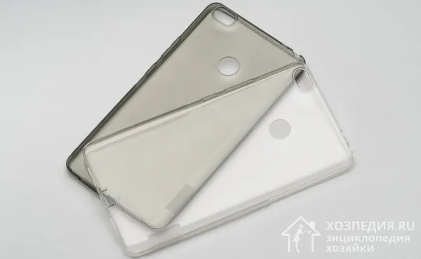 Рекомендуем выбирать защиту из матового силикона, изделия из него дольше сохраняют свой презентабельный внешний вид