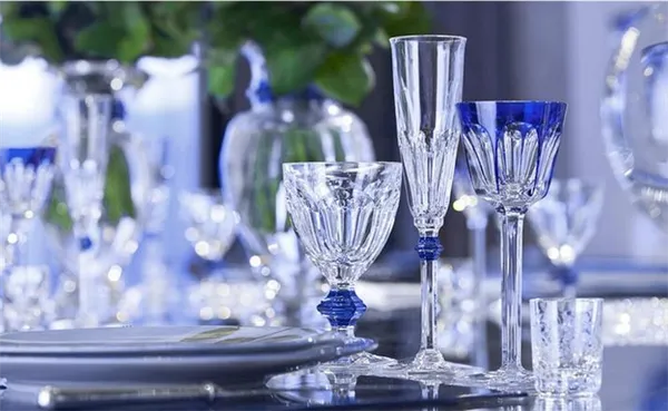 Как легко отличить хрусталь от стекла: 5 основных отличий. Хрустальное стекло что это. 10