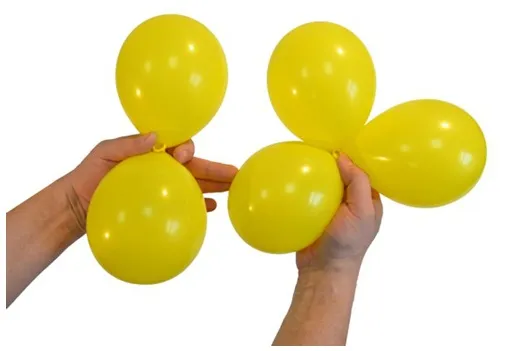 Как сделать цветок из воздушных шариков