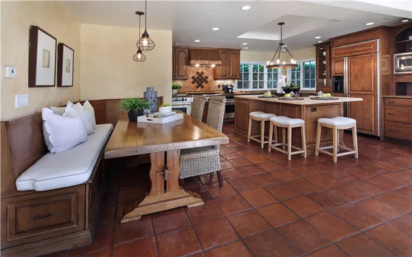 кухонная скамья дерево