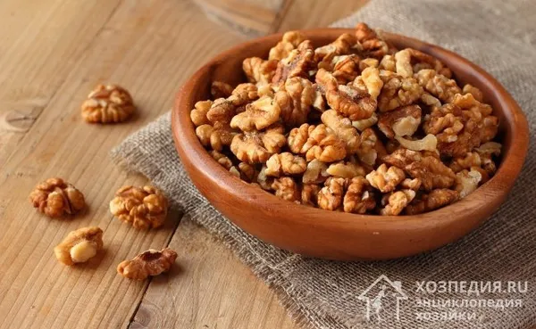 Выбирайте для хранения целые, а не поломанные или дробленые орехи