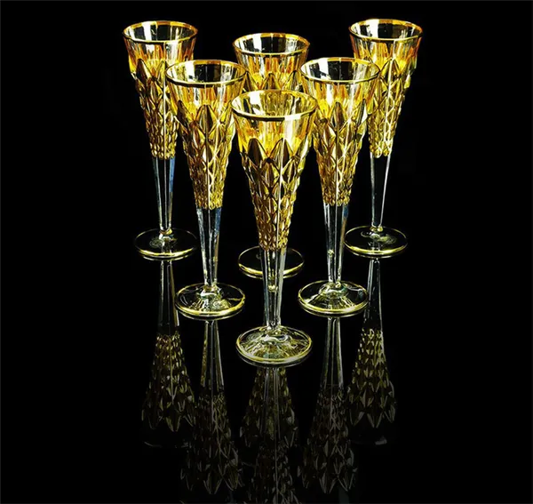 Как правильно выбрать бокалы для шампанского из всего разнообразия видов фужеров