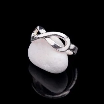 Кольцо бесконечности — символ знаний и силы. Кольцо бесконечность золотое. 3