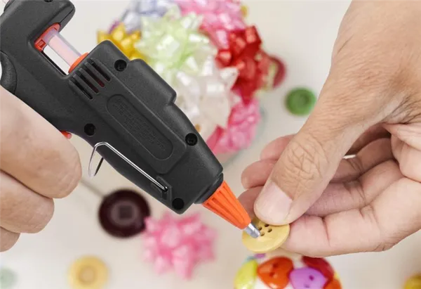 Склеивание деталей