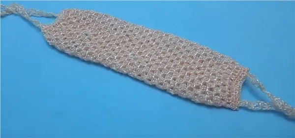 Плоская вязанная мочалка