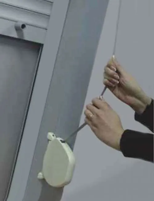 САНТЕХНИЧЕСКИЕ РОЛЬСТАВНИ В ТУАЛЕТ. Рольставни в туалет за унитазом. 5