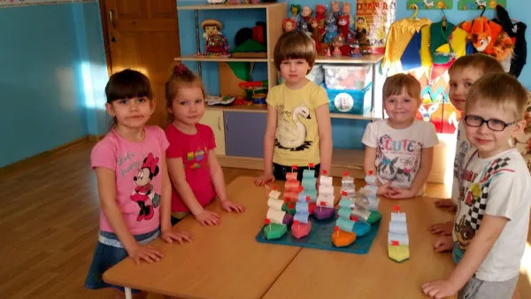 Конструирование из бросового материала