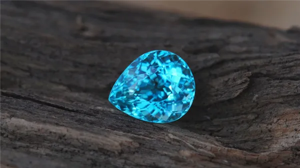 7. Турмалин Параиба