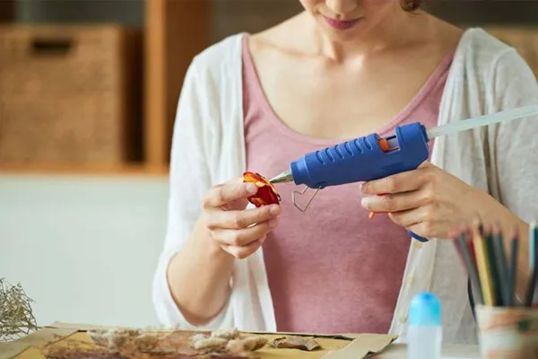 Пажетки в форме листа