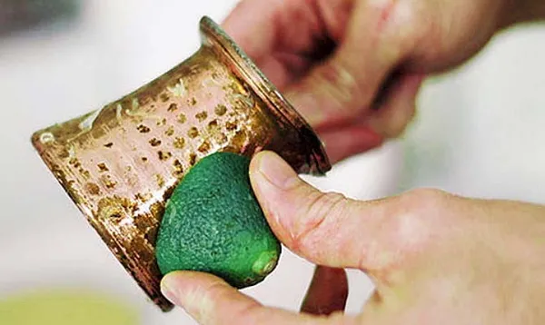 чистка томпака от окисления