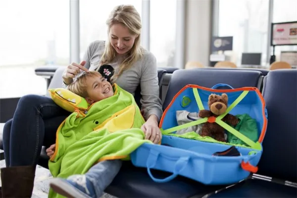 Личный чемодан для маленьких путешественников