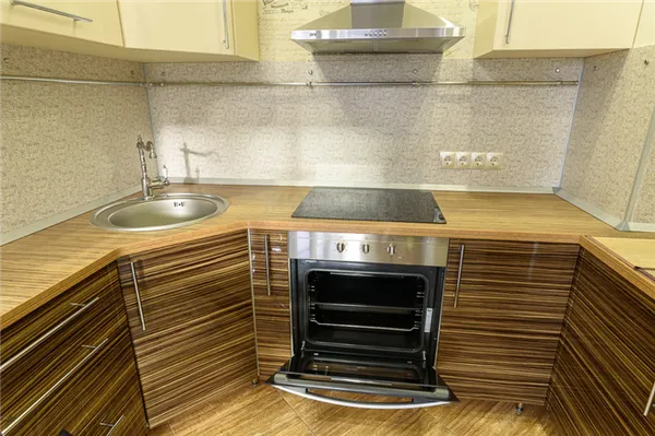 Варианты дизайна кухни с мойкой в углу. Угловая кухня с мойкой. 11